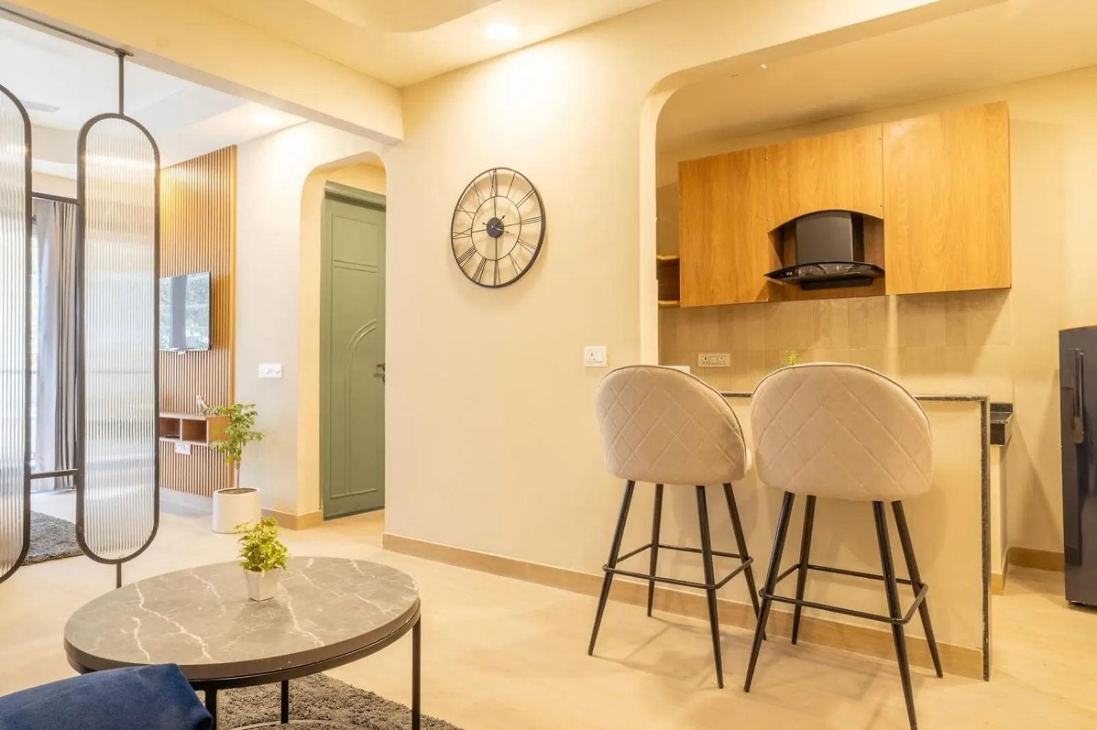 Housr 1 Bhk Apartment Sector 42 Gurgaon Near Two Horizon Centre
