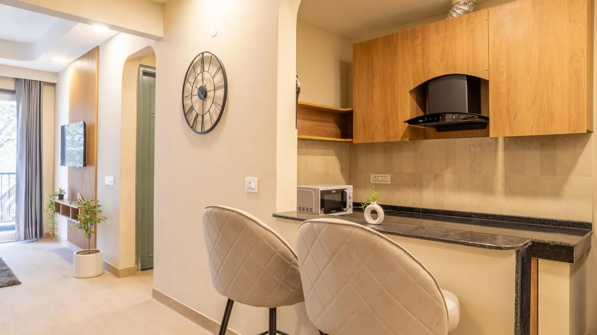 Hotel Housr 1 Bhk Apartment Sector 42 Gurgaon Near Two Horizon Centre