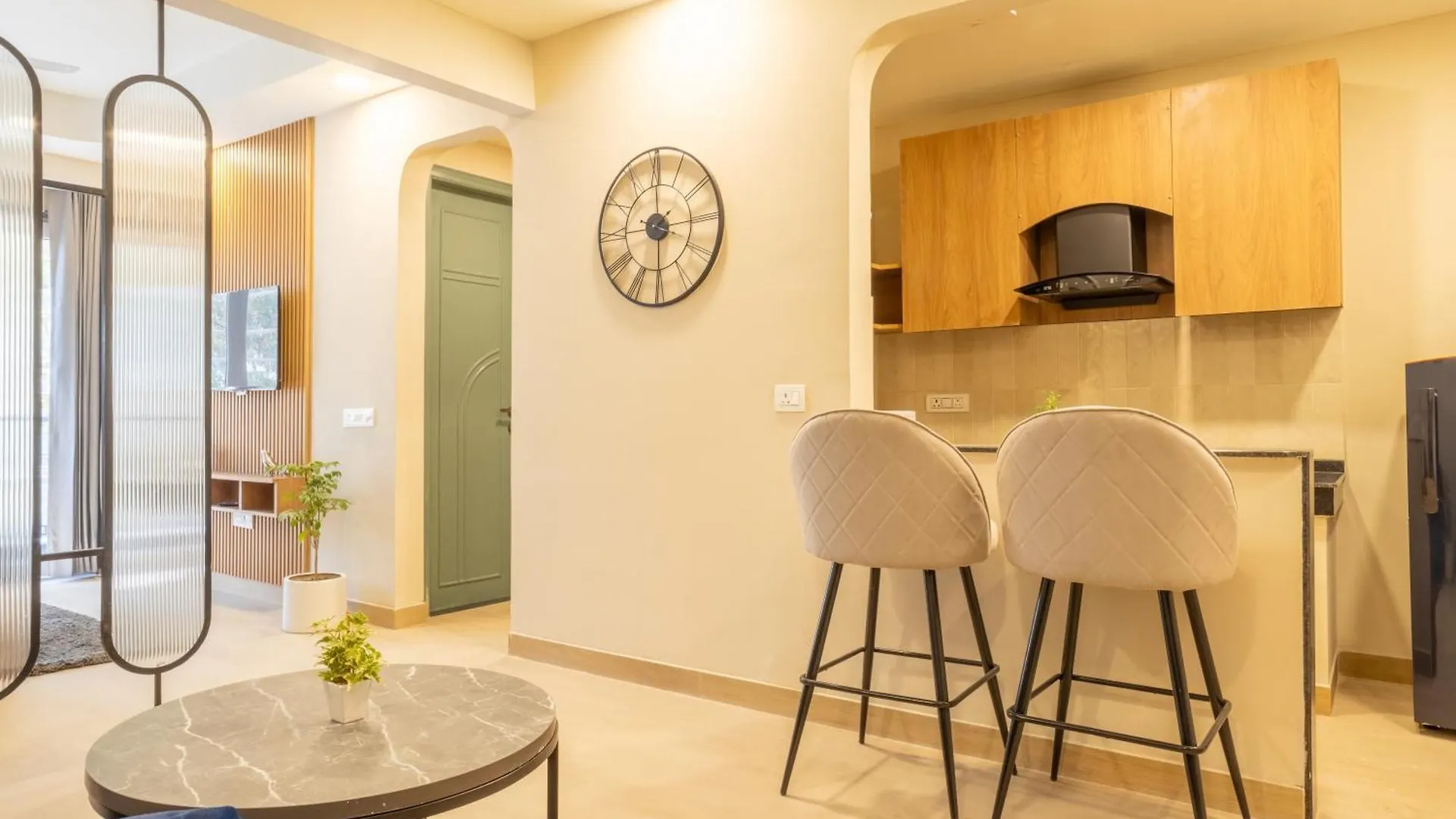 Hotel Housr 1 Bhk Apartment Sector 42 Gurgaon Near Two Horizon Centre